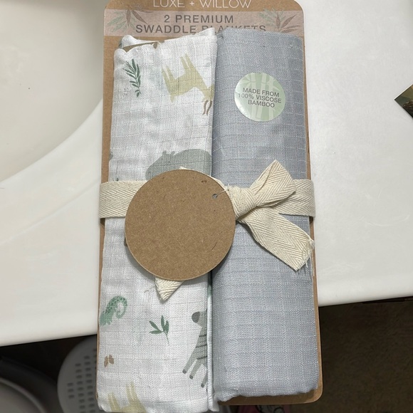 luxe & willow Other - NWT Luxe & Willow Swaddles